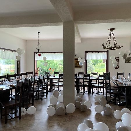 Valea Salbatica Otel Sinca Noua Dış mekan fotoğraf
